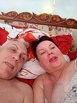 Snapshot of _lady_red_ chatting on 01.14.25 lady red online show from 01.14.25