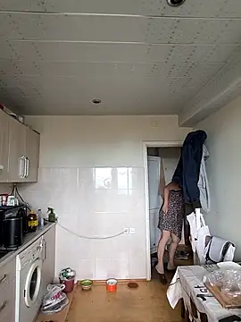 Snapshot of _lady_red_ chatting on 09.15.25 lady red online show from 09.15.25