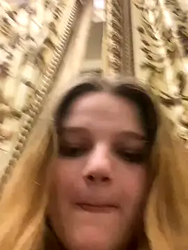 Snapshot of -MimmiLissa- chatting on 10.24.25 -MimmiLissa- online show from 10.24.25