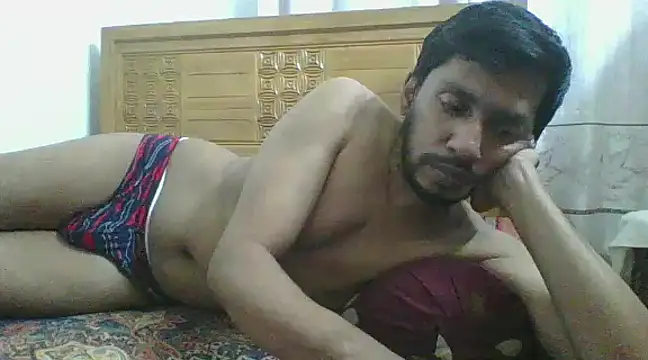 Snapshot of asianhotboy chatting on 12.25.24 asianhotboy online show from 12.25.24