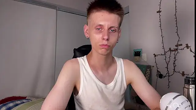 Snapshot of vladdymeow chatting on 12.31.24 vladdymeow online show from 12.31.24