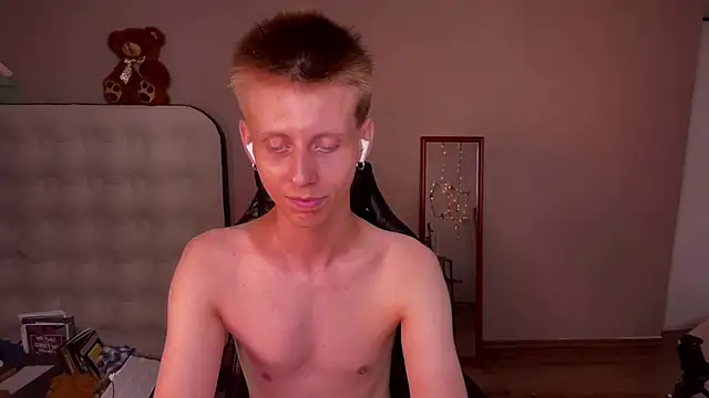 Snapshot of vladdymeow chatting on 01.17.25 vladdymeow online show from 01.17.25