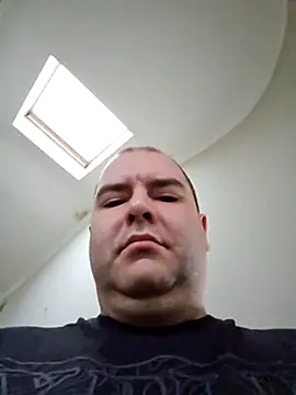 Snapshot of Andrew1900529 chatting on 02.25.25 Andrew1900529 online show from 02.25.25