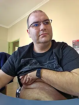 Snapshot of Andrew1900529 chatting on 02.25.25 Andrew1900529 online show from 02.25.25