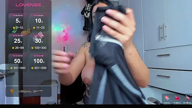Snapshot of maleja_ca chatting on 02.05.25 maleja ca online show from 02.05.25