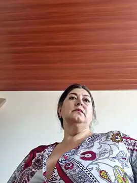 Snapshot of emma_tour chatting on 02.01.25 emma tour online show from 02.01.25