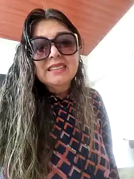 Snapshot of emma_tour chatting on 02.03.25 emma tour online show from 02.03.25