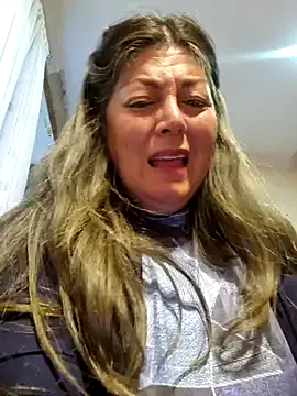 Snapshot of emma_tour chatting on 02.05.25 emma tour online show from 02.05.25