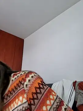 Snapshot of emma_tour chatting on 02.10.25 emma tour online show from 02.10.25