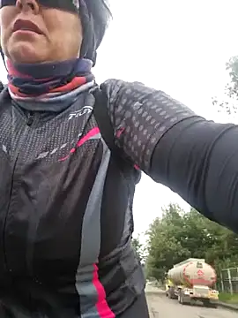 Snapshot of emma_tour chatting on 02.12.25 emma tour online show from 02.12.25