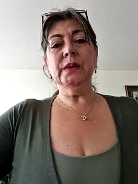 Snapshot of emma_tour chatting on 03.14.25 emma tour online show from 03.14.25