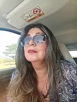 Snapshot of emma_tour chatting on 09.24.25 emma tour online show from 09.24.25