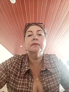 Snapshot of emma_tour chatting on 09.28.25 emma tour online show from 09.28.25