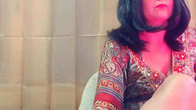 Snapshot of Fun4tipz chatting on 10.06.25 Fun4tipz online show from 10.06.25