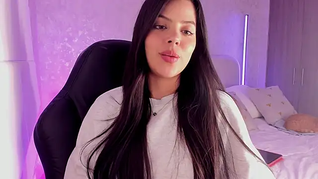 Snapshot of salome__11 chatting on 02.10.25 salome  11 online show from 02.10.25