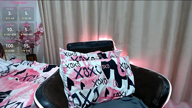 Snapshot of katydoll_ chatting on 09.11.25 katydoll online show from 09.11.25