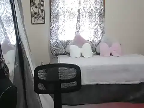 AshleyRain online show from 12.04.24