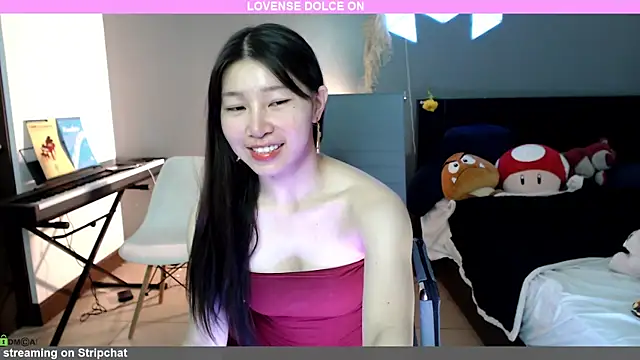 Snapshot of minarocket_ chatting on 01.31.25 minarocket online show from 01.31.25