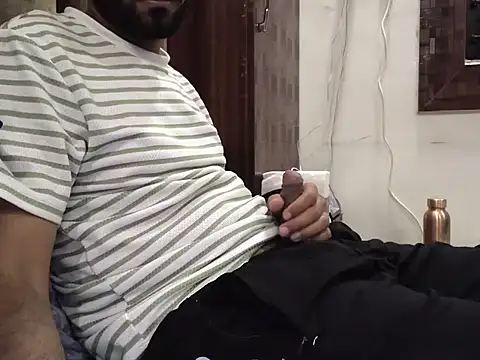 Snapshot of brownie_cake_cb chatting on 11.16.25 brownie cake cb online show from 11.16.25