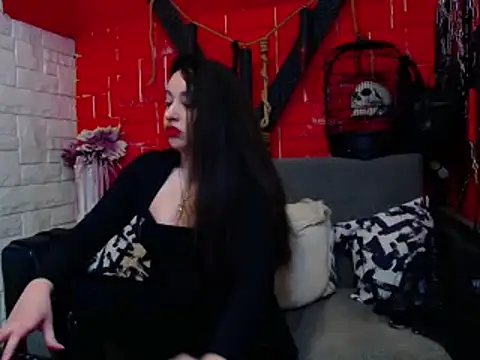 Snapshot of MistressRachelle chatting on 12.30.24 MistressRachelle online show from 12.30.24