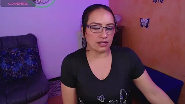 Snapshot of scarlet_wet chatting on 01.19.25 scarlet wet online show from 01.19.25