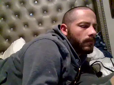 Snapshot of Sitonmyface2020@xh chatting on 02.15.25 Sitonmyface2020xh online show from 02.15.25
