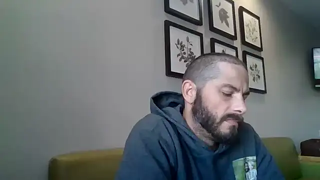 Snapshot of Sitonmyface2020@xh chatting on 02.17.25 Sitonmyface2020xh online show from 02.17.25