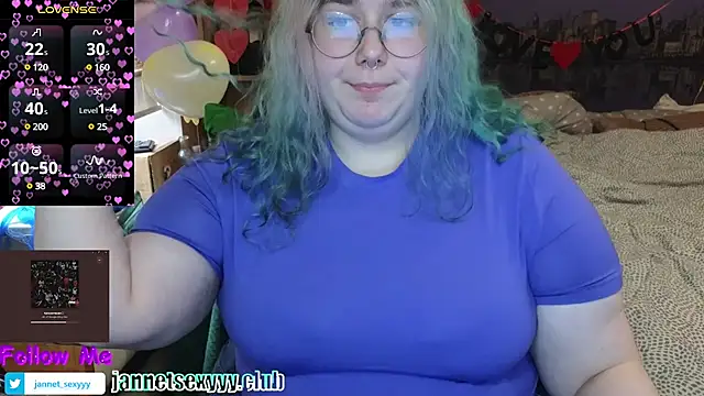 Snapshot of JannetPie chatting on 02.10.25 JannetPie online show from 02.10.25