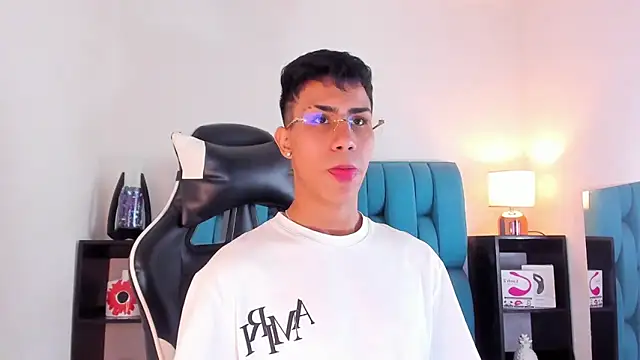 AlanNaughty online show from 01.24.25