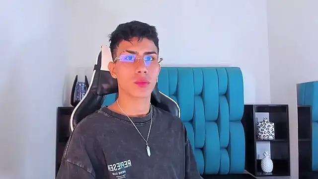 AlanNaughty online show from 01.24.25