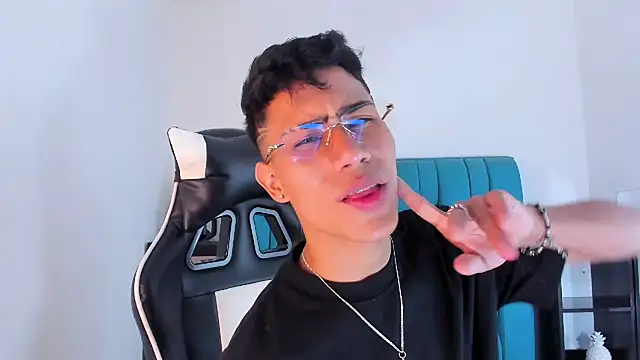 AlanNaughty online show from 02.06.25