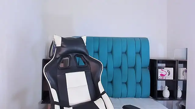 AlanNaughty online show from 02.15.25