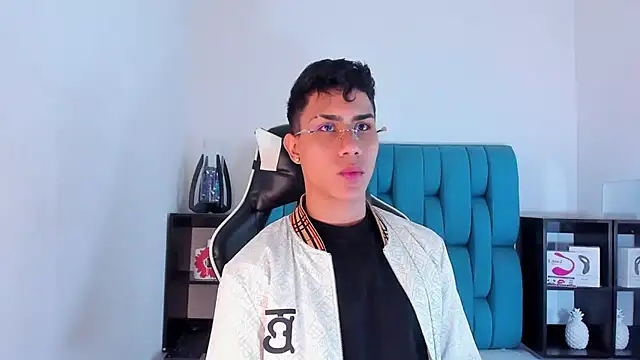 AlanNaughty online show from 02.17.25