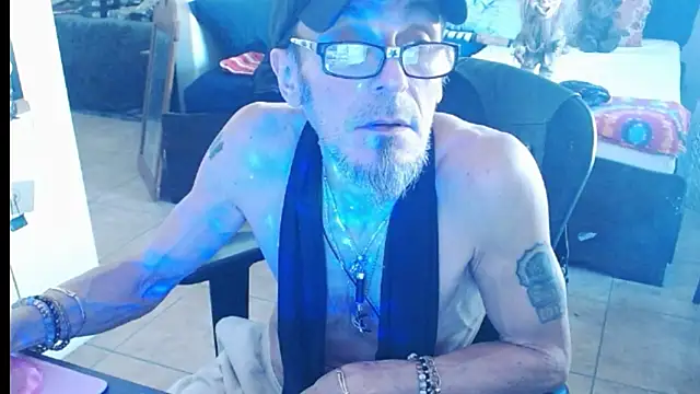 Snapshot of mycock2474u chatting on 02.18.25 mycock2474u online show from 02.18.25