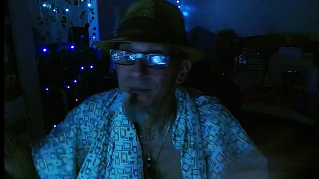 Snapshot of mycock2474u chatting on 03.04.25 mycock2474u online show from 03.04.25