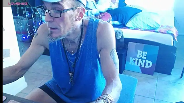 Snapshot of mycock2474u chatting on 03.18.25 mycock2474u online show from 03.18.25