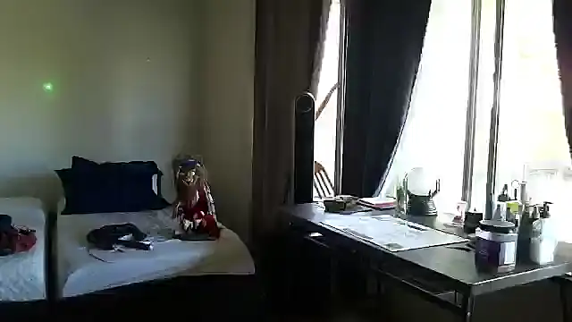 Snapshot of mycock2474u chatting on 10.15.25 mycock2474u online show from 10.15.25