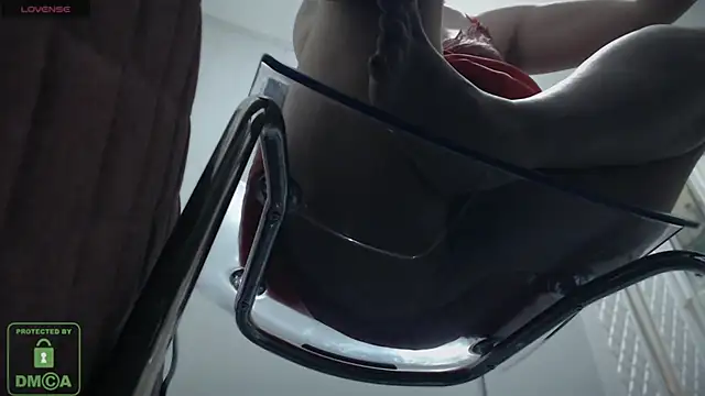 Snapshot of bisexyelizz chatting on 09.12.25 bisexyelizz online show from 09.12.25