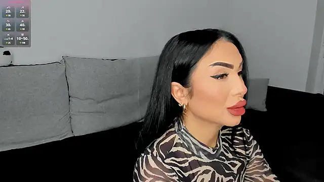 Snapshot of mistress_meryem chatting on 12.12.24 mistress meryem online show from 12.12.24