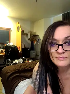 Snapshot of sativagata chatting on 02.26.25 sativagata online show from 02.26.25