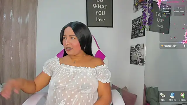 Snapshot of paola_ih chatting on 01.10.25 paola ih online show from 01.10.25