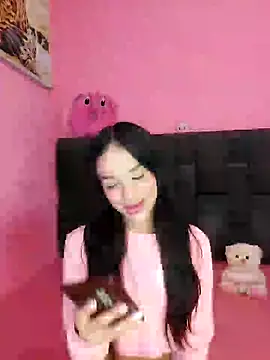 Snapshot of secretgreisy_ chatting on 12.13.24 secretgreisy  online show from 12.13.24