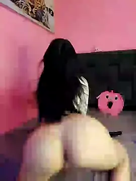 Snapshot of secretgreisy_ chatting on 12.18.24 secretgreisy  online show from 12.18.24