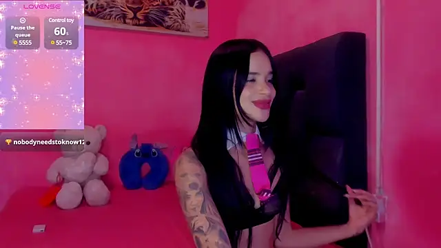 Snapshot of secretgreisy_ chatting on 02.28.25 secretgreisy  online show from 02.28.25