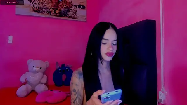 Snapshot of secretgreisy_ chatting on 03.02.25 secretgreisy  online show from 03.02.25