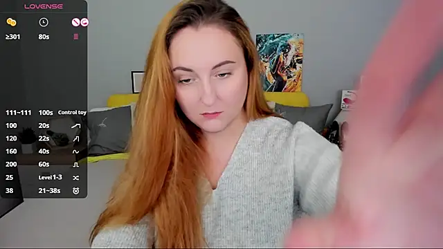 Snapshot of BabeLessi chatting on 10.02.25 BabeLessi online show from 10.02.25