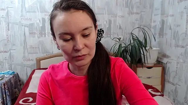 Snapshot of GinaQSoul chatting on 12.13.24 GinaQSoul online show from 12.13.24