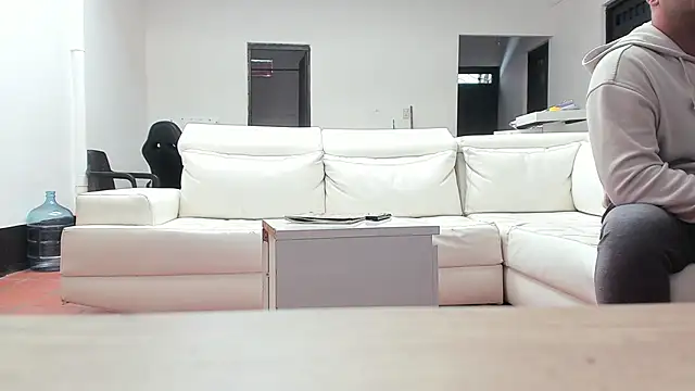 Snapshot of indiana_jonnes chatting on 03.03.25 indiana jonnes online show from 03.03.25