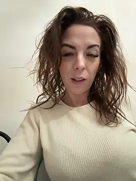 Snapshot of Almmaxxxx chatting on 10.05.25 Almmaxxxx online show from 10.05.25