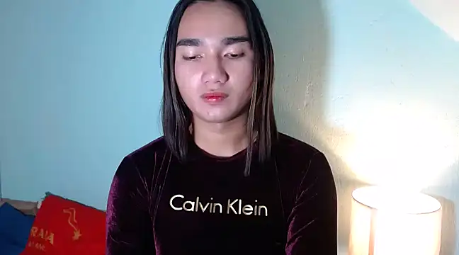 Snapshot of CasandraDiaz chatting on 12.18.24 CasandraDiaz online show from 12.18.24